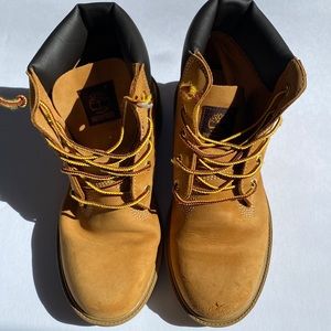 Timberland Boots Tan Men’s 5.5 worn 5 times